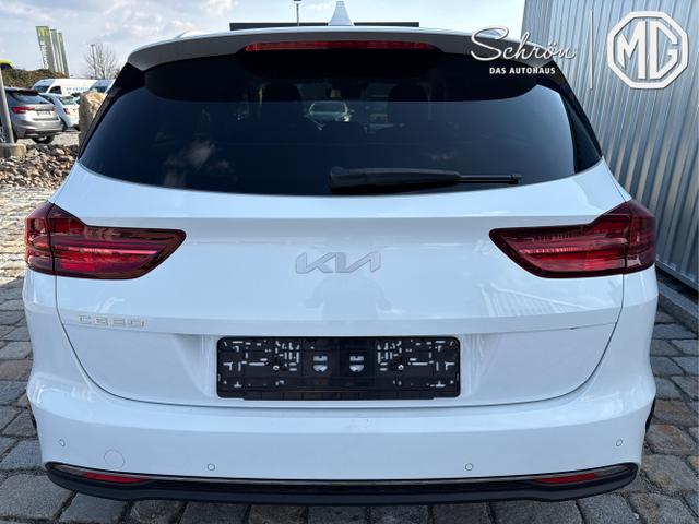 Kia / Ceed / Wei&szlig; / / / , Beispielbilder, ggf. teilweise mit Sonderausstattung