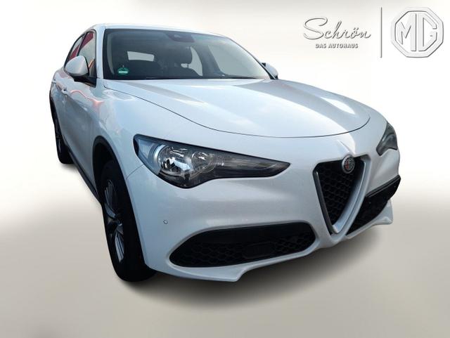 Alfa Romeo Stelvio - Turbo 2.0 200 Q4 Nav elHK Kam Memory 18Z