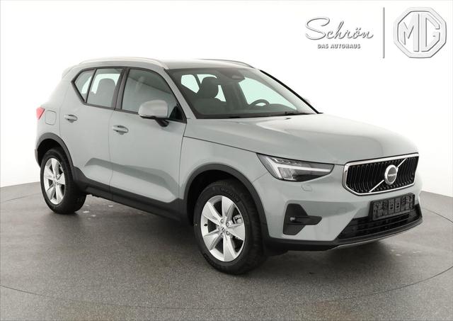 Volvo XC40 - Core 2WD B3 Mild-Hybrid Core, AHK, Navi, Thors Hammer, Winter, Kamera, el. Klappe