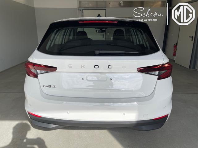 Skoda / Fabia / Weiß / / / 115PS Sitzheizung + App Connect