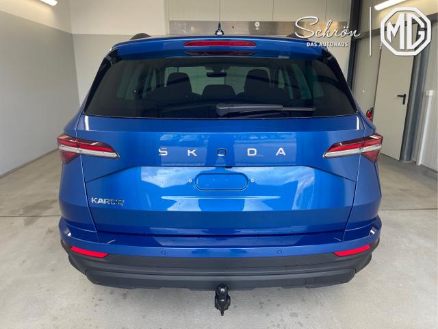 Skoda / Karoq / Blau / / / 150PS DSG AHK+Kessy