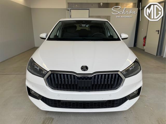 Skoda / Fabia / Weiß / / / 115PS DSG AHK+Kamera