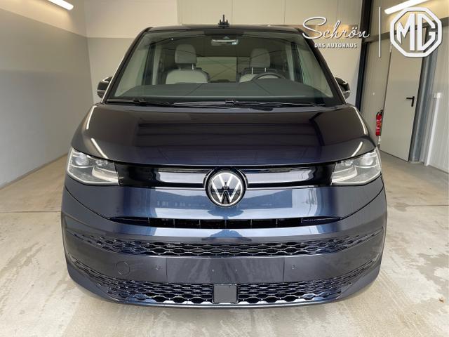 Volkswagen / T7 Multivan / Hellblau / / / TDI AHK+Navi