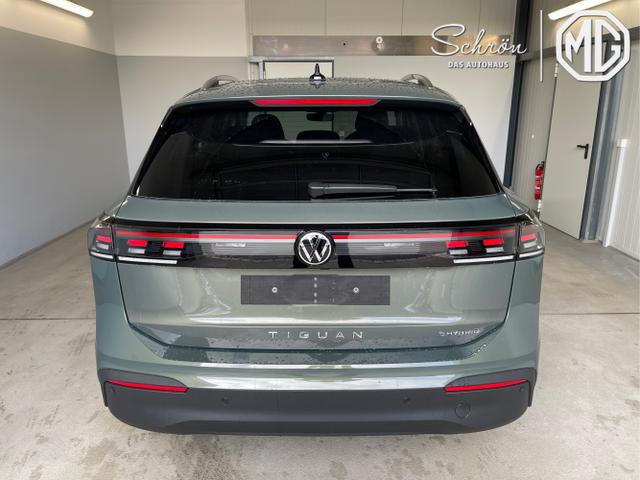 Volkswagen / Tiguan / Grün / / / eHybrid DSG 360°+Navi+Kessy+AHK