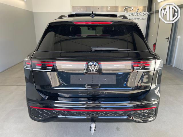 Volkswagen / Tiguan / Schwarz / / / 193PS TDI 4M Black+AHK+Stdhz+360°+Leder+IQ.Light+Drive+HUD+Harman+Pano