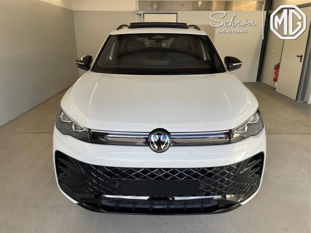 Volkswagen / Tiguan / Weiß / / / 193PS TDI 4M Black+AHK+Stdhz+360°+Leder+IQ.Light+Drive+HUD+Harman+Pano