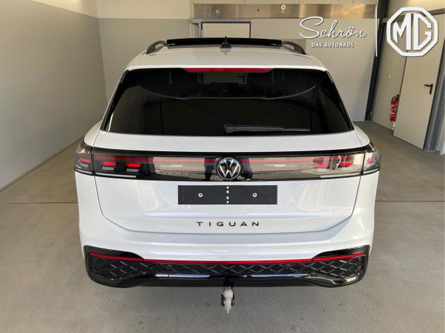 Volkswagen / Tiguan / Weiß / / / 193PS TDI 4M Black+AHK+Stdhz+360°+Leder+IQ.Light+Drive+HUD+Harman+Pano