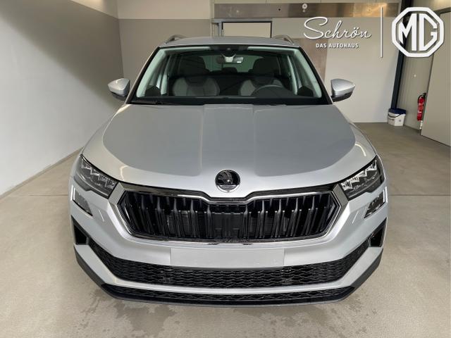 Skoda / Karoq / Silber / / / 150PS TSI DSG Navi+ACC+AHK+Kessy+Kamera+Sitzheiz+eHeck+GV5