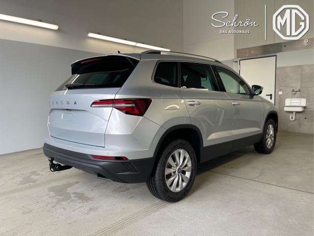 Skoda / Karoq / Silber / / / 150PS TSI DSG Navi+ACC+AHK+Kessy+Kamera+Sitzheiz+eHeck+GV5
