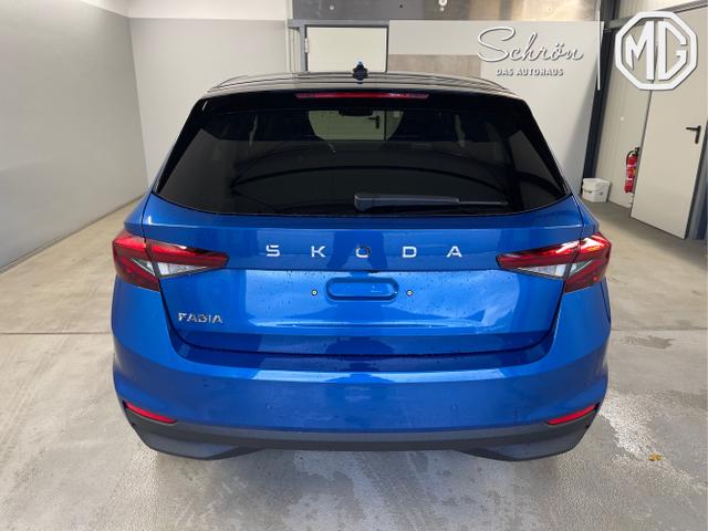 Skoda / Fabia / Blau / / / Selection 115PS DSG AHK+Dynamic+Kamera+Kessy+Alu16+Sitzheiz+Climatron+PDCvohi 