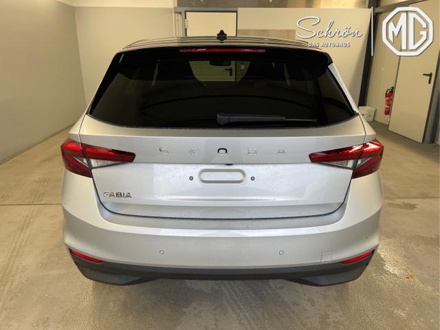 Skoda / Fabia / Blau / / / Selection 115PS DSG Dynamic+Kamera+Kessy+Alu16+Sitzheiz+Climatronic+PDCvo+hi 