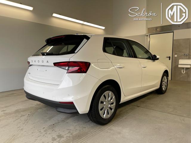 Skoda / Fabia / Weiß / / / 95PS Sitzheizung+4 Jahre Garantie