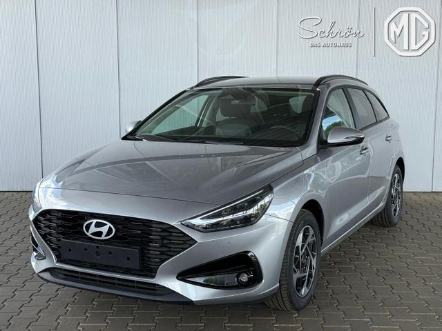 Hyundai i30 Kombi - Comfort+1.5 GDI 6MT / Navi PDC V.&H. Kamera LED Carplay Sitz & Lenkr.Heiz.