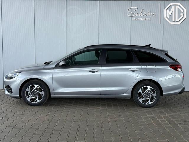 Hyundai i30 Kombi Comfort+ 1.5 GDI / Navi PDC V.&H. + Kamera LED Carplay Sitz Lenkradheizung 