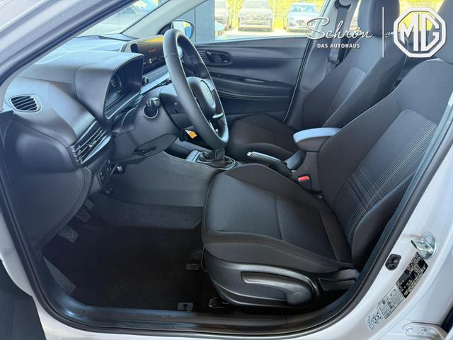 Hyundai BAYON 1.2 MPI Comfort+ / Navi Rückfahrkamera Tempomat Alu 16" 
