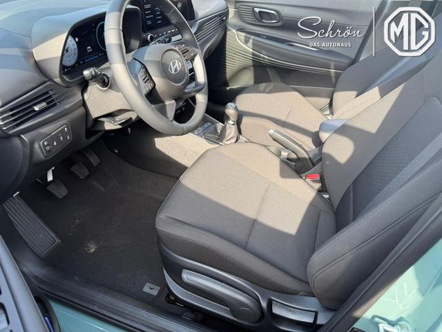 Hyundai i20 Comfort 1.2 MPI / Sitz + Lenkradheizung Navi Tempomat PDC Kamera Alu 16" *Frei Haus geliefert, ab der 2. Bestellung* 