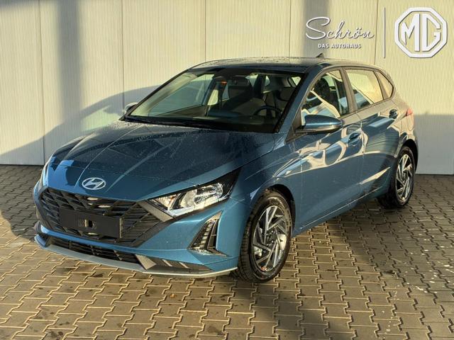 Hyundai i20 - 1.2 MPI 5MT Comfort / Navi Carplay Rückfahrkamera Tempomat Alu 16"