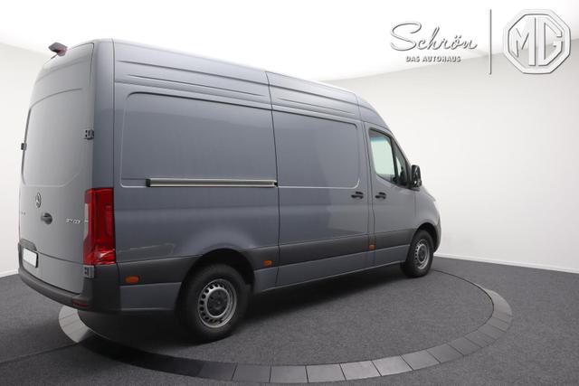 Mercedes-Benz 317 CDI Sprinter Standard HA 9G-TRONIC PRO L2H2 