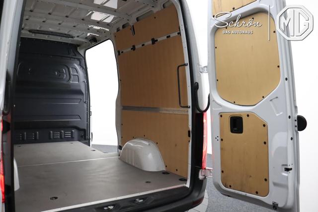 Mercedes-Benz 317 CDI Sprinter Standard HA 9G-TRONIC PRO L2H2 