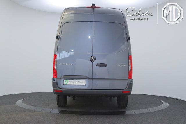 Mercedes-Benz 317 CDI Sprinter Standard HA 9G-TRONIC PRO L2H2 