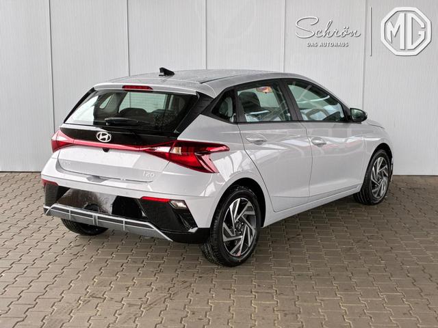 Hyundai i20 Comfort+ 1.0 T-GDI 6MT / Navi PDC m. Kamera Alu 16" 