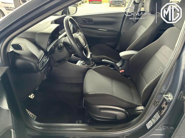 Hyundai BAYON Comfort 1.2 GDI 79 PS 5MT / LED Tempomat Navi R&uuml;ckfahrkamera Alu 16" 