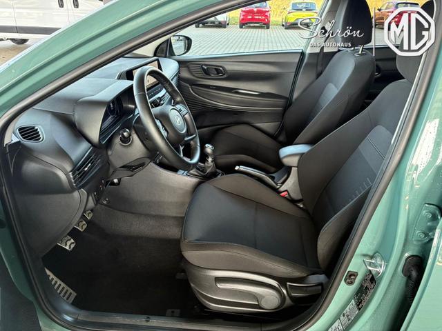 Hyundai BAYON Comfort 1.2 GDI 79 PS 5MT / LED Tempomat Navi R&uuml;ckfahrkamera Alu 16" 