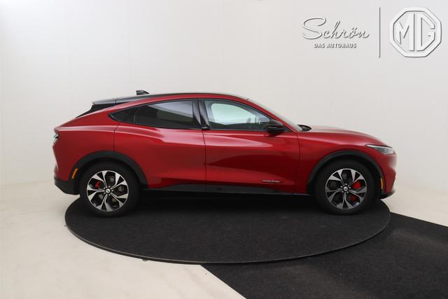 Ford Mustang Mach-E 98 kWh Extended range 