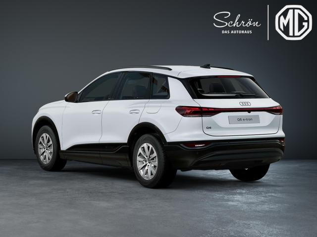Audi 1 Q6 SUV 