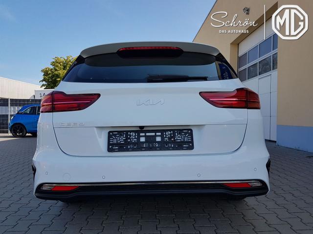 Kia / Ceed / Weiß / Spin / / , Beispielbilder, ggf. teilweise mit Sonderausstattung