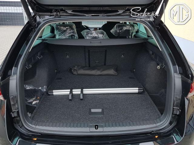 Skoda / Octavia / Weiß / Selection / / Black Magic Metallic , Beispielbilder, ggf. teilweise mit Sonderausstattung