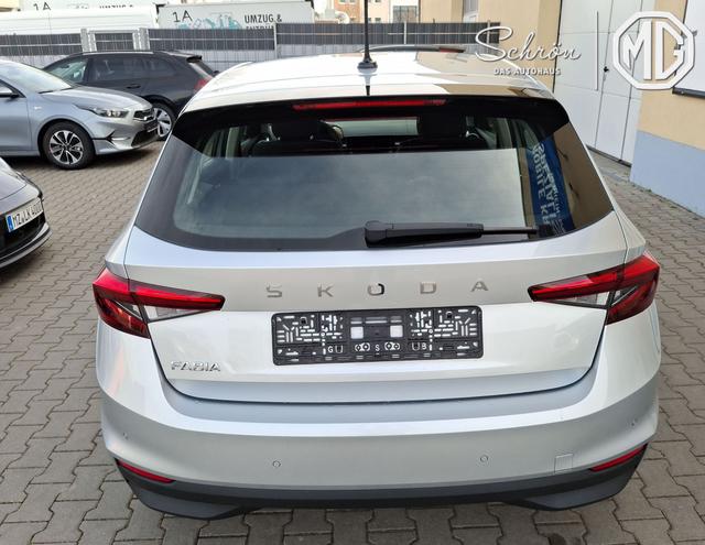 Skoda / Fabia / Silber / Basis / / 