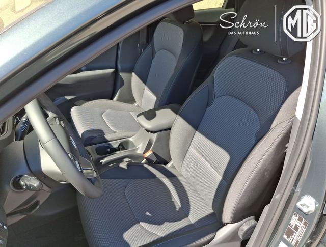 Hyundai / i30 / Gr&uuml;n / Family / / 