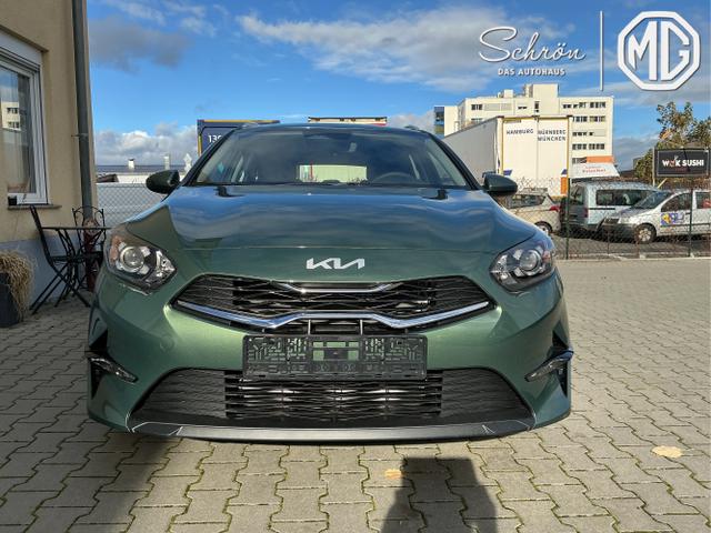 Kia / Ceed / Grün / Spin / Xperience Green / , Beispielbilder, ggf. teilweise mit Sonderausstattung