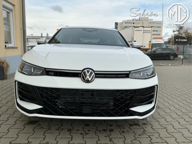 Volkswagen / Passat Variant / Wei&szlig; / R-Line / Pure White / , Beispielbilder, ggf. teilweise mit Sonderausstattung