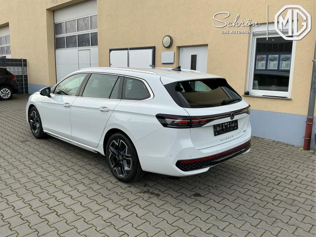 Volkswagen / Passat Variant / Wei&szlig; / R-Line / Pure White / , Beispielbilder, ggf. teilweise mit Sonderausstattung
