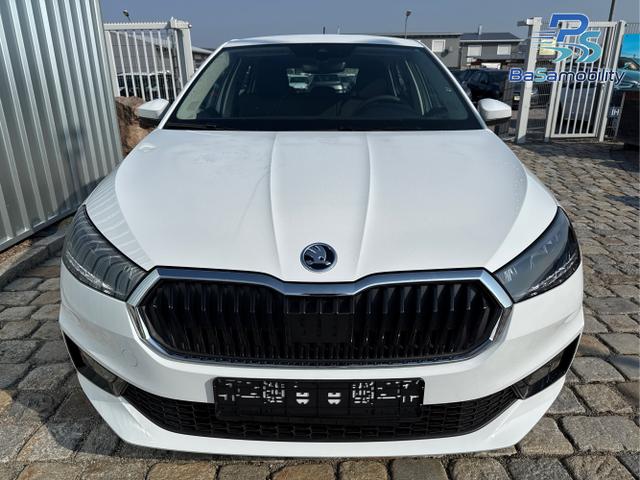Skoda Fabia - Selection 1.0 TSI 95 PS 4-Jahre-Garantie-AppleCarPlay-AndroidAuto-LED-PDC-Sitzheizung-DAB-Klima