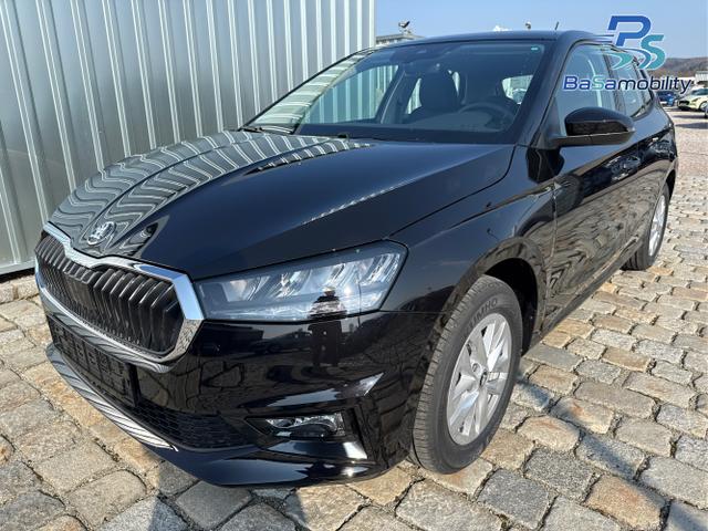 Skoda Fabia - Sondermodell 130 Jahre Selection Plus 1.0 TSI 85kW/116 PS -DSG-AppleCarPlay-AndroidAuto-LED-PDC-Kamera-Winterpaket-Sitzheizung-DAB-Klima-Tempomat-ALU 15"-Sofort verf&uuml;gbar