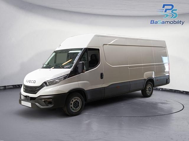 Iveco - 35S18