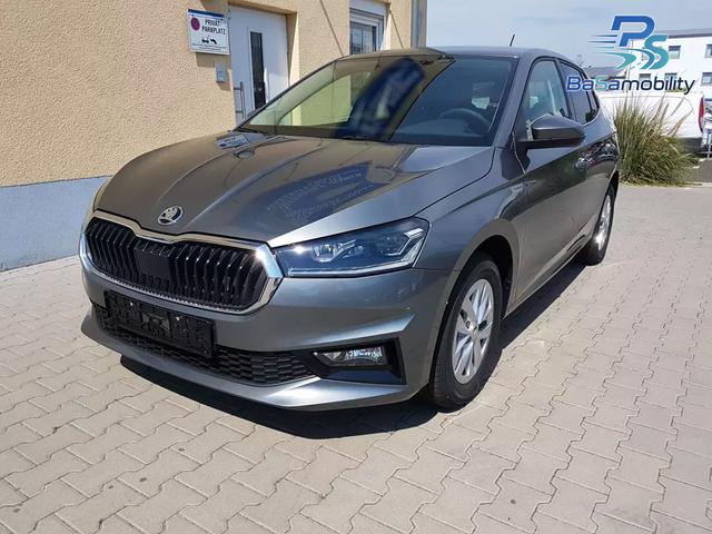 Skoda Fabia - Top Selection Klimaauto SmartLink 15 Zoll LM Sunset Licht- und Regensensor