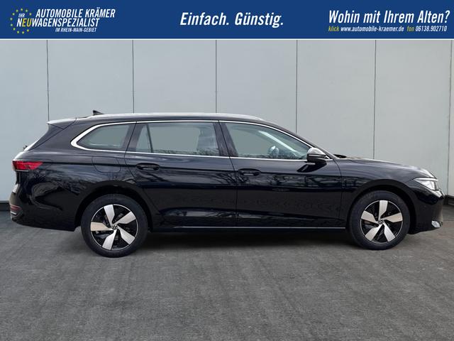 Volkswagen / Passat Variant / Schwarz / / / DSG+AHK+MASSAGE+NAVI+ACC+KAMERA+LED+17 ALU
