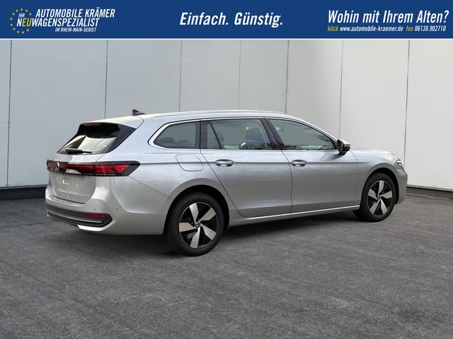 Volkswagen / Passat Variant / Silber / / / DSG+AHK+MASSAGE+NAVI+ACC+KAMERA+LED+17 ALU