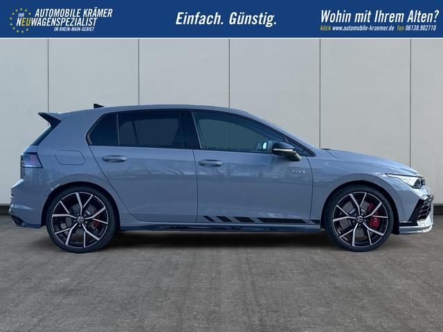 Volkswagen / Golf / Grau / / / PANO+MATRIX+HUD+HARMAN+NAVI+360 KAMERA+19 LM