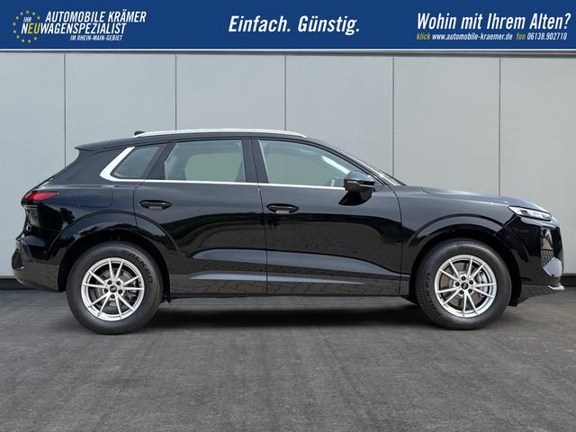 Audi / Q3 / Schwarz / / / KAMERA+NAVI+PDC+EL.HECKKL.+LED+17LM