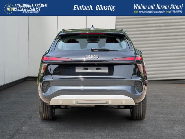 Audi / Q3 / Schwarz / / / KAMERA+NAVI+PDC+EL.HECKKL.+LED+17LM