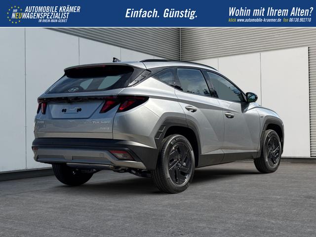 Hyundai / TUCSON / Silber / / / Hybrid NAVI+KAMERA+SHZ+LED+TEMPOMAT+17 ALU+PDC, Beispielbilder, ggf. teilweise mit Sonderausstattung
