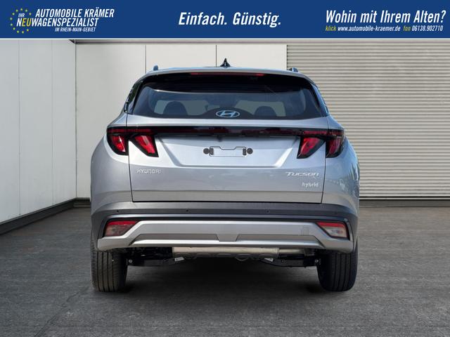 Hyundai / TUCSON / Silber / / / Hybrid NAVI+KAMERA+SHZ+LED+TEMPOMAT+17 ALU+PDC, Beispielbilder, ggf. teilweise mit Sonderausstattung