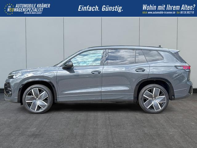 Volkswagen / Tayron / Grau / / / PLUG-IN+PANO+AHK+HuD+MATRIX+360 KAM+20ALU+ACC+eHK+BLACK STYLE