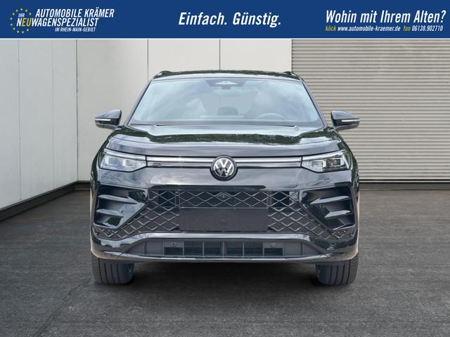 Volkswagen / Tayron / Schwarz / / / PLUG-IN+PANO+AHK+HuD+MATRIX+360 KAM+20ALU+ACC+eHK+BLACK STYLE