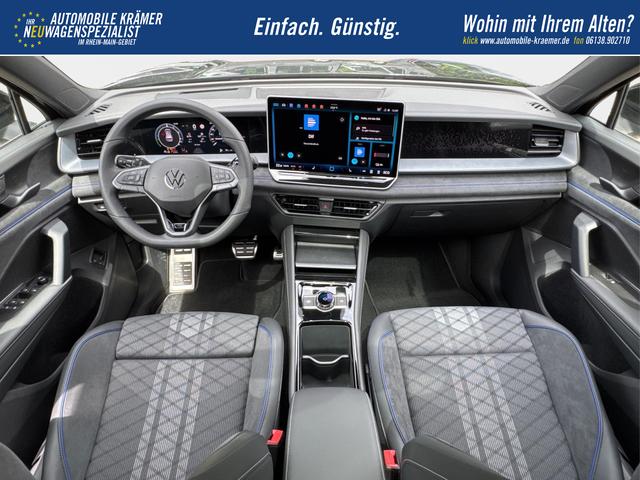 Volkswagen / Tayron / Schwarz / / / PLUG-IN+PANO+AHK+HuD+MATRIX+360 KAM+20ALU+ACC+eHK+BLACK STYLE, Beispielbilder, ggf. teilweise mit Sonderausstattung